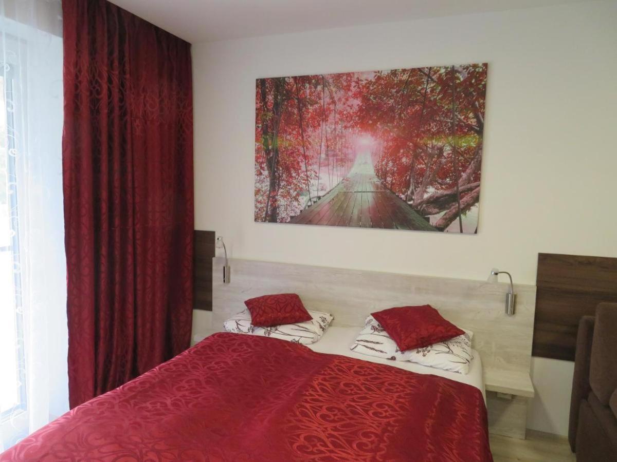 Podhájska Apartman Bohemia מראה חיצוני תמונה